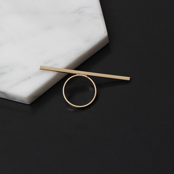 Minimalist Wire Ring Bar Ring - Picture 6 of 13